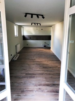 Helles Apartment mit  Einbauküche, Terrasse und Tiefgaragenstellplatz in verkehrsgünstiger Lage 50354 Hürth, Etagenwohnung
