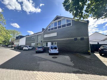 Charmantes Apartment mit Entwicklungspotenzial in Hürth 50354 Hürth, Etagenwohnung