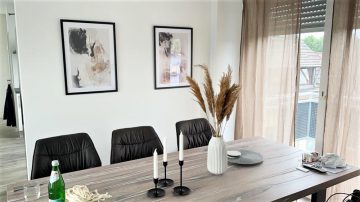 Moderne 2 Zimmerwohnung mit Einbauküche, Balkon und Garage 50321 Brühl, Etagenwohnung
