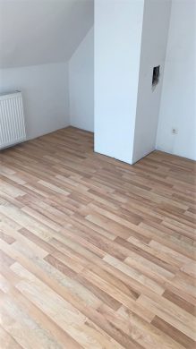 Helle Single-Wohnung im Herzen von Porz 51143 Köln / Porz, Dachgeschosswohnung