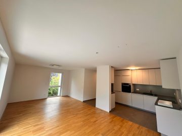 Moderne Wohnung in Bestlage  – Mit Terrasse, Küche & Stellplätzen 51429 Bergisch Gladbach, Etagenwohnung